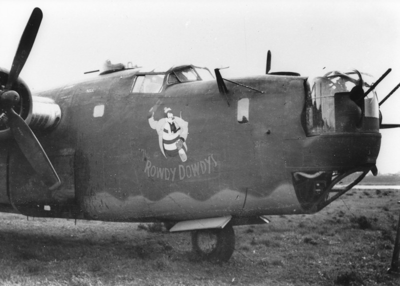 Houston landete mit seiner B-24 in Genf-Cointrin auf dem zivilen Flugplatz. (144_2)