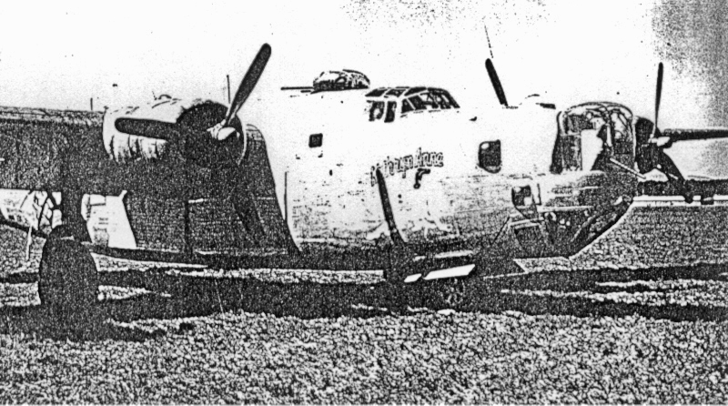 Als die letzte B-24 in Dübendorf landete fand man über 300 Einschläge in der Maschine. (197_4)