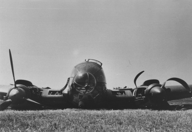 Die verbogenen Propeller waren die Folge der Bauchlandung.