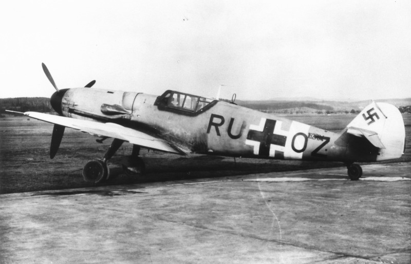 Die in Samedan gelandete Bf 109 nach dem Überflug in Dübendorf. (50_1)