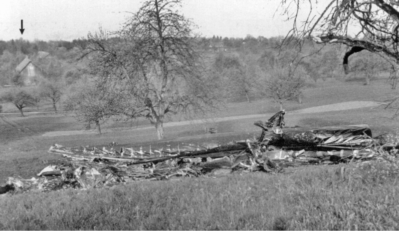 Die Trümmer der Lancaster bei Hämikon/Hitzkirch. (109_1)